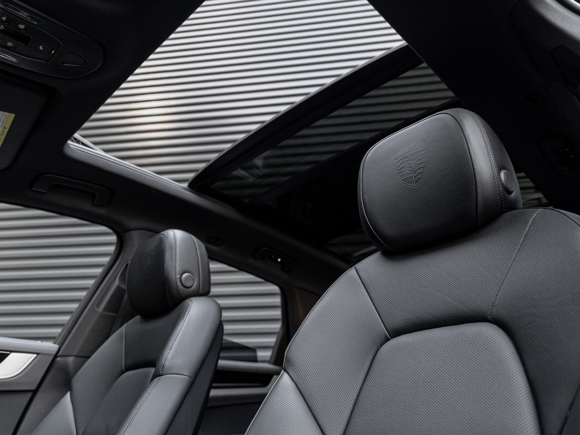 2025 Porsche Cayenne Base