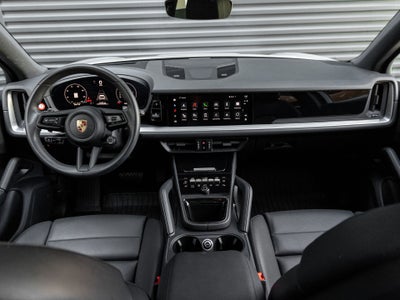 2025 Porsche Cayenne Base