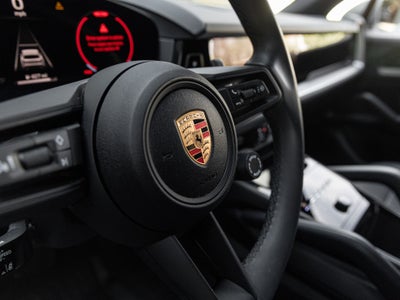 2025 Porsche Cayenne Base