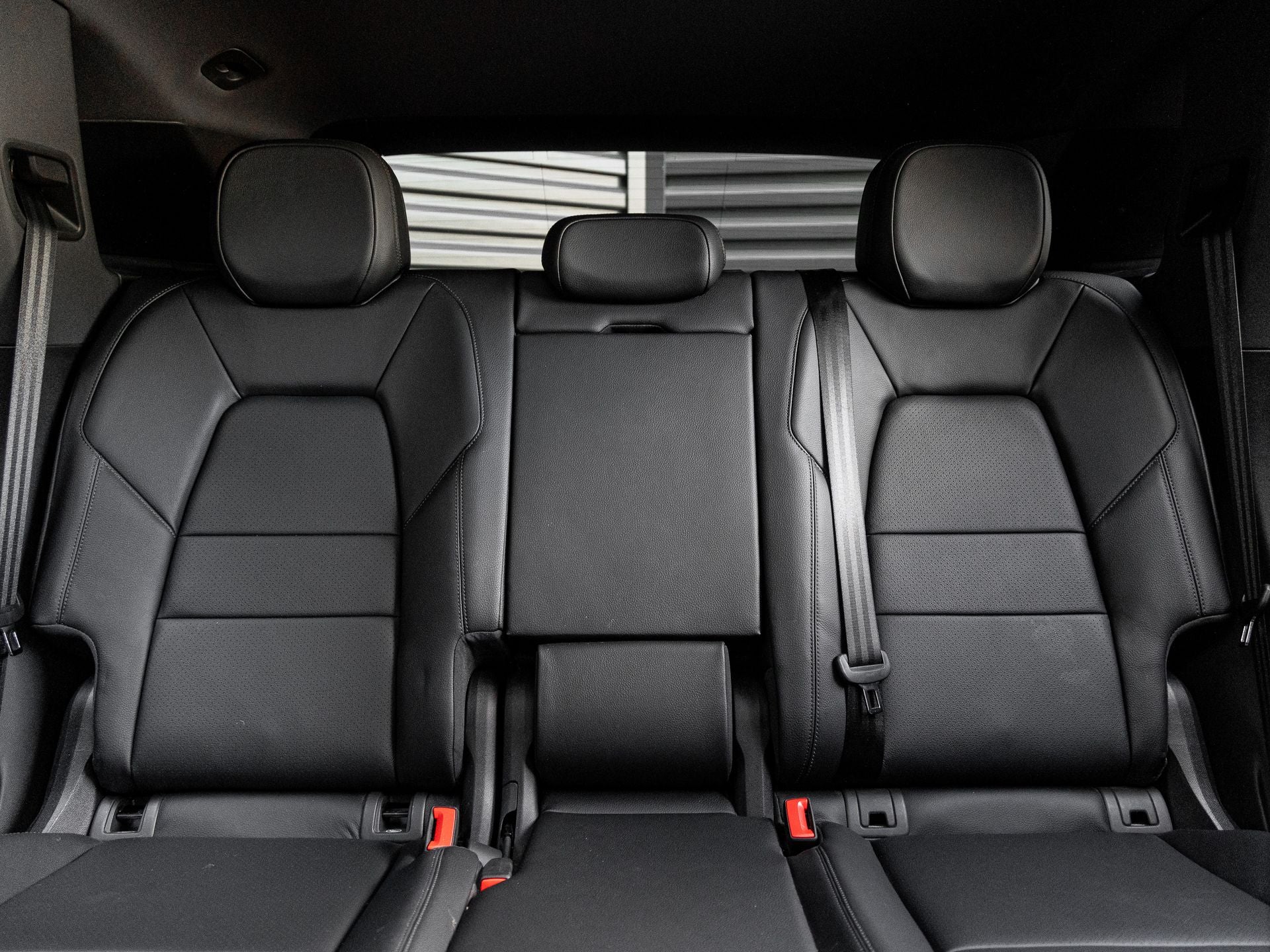 2025 Porsche Cayenne Base