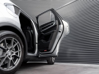 2025 Porsche Cayenne Base