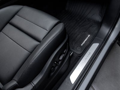 2025 Porsche Cayenne Base