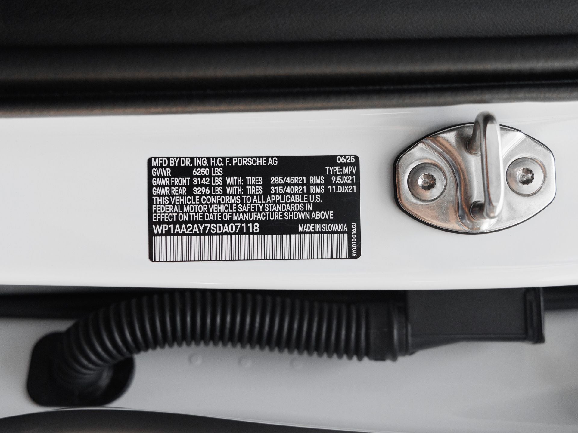 2025 Porsche Cayenne Cayenne