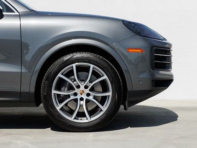 2025 Porsche Cayenne Base