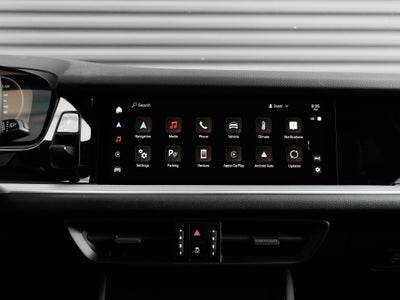2025 Porsche Cayenne Base