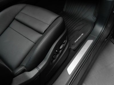 2025 Porsche Cayenne Base