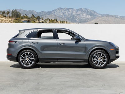 2025 Porsche Cayenne Base