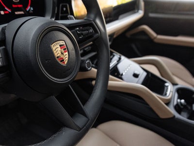 2025 Porsche Cayenne Base
