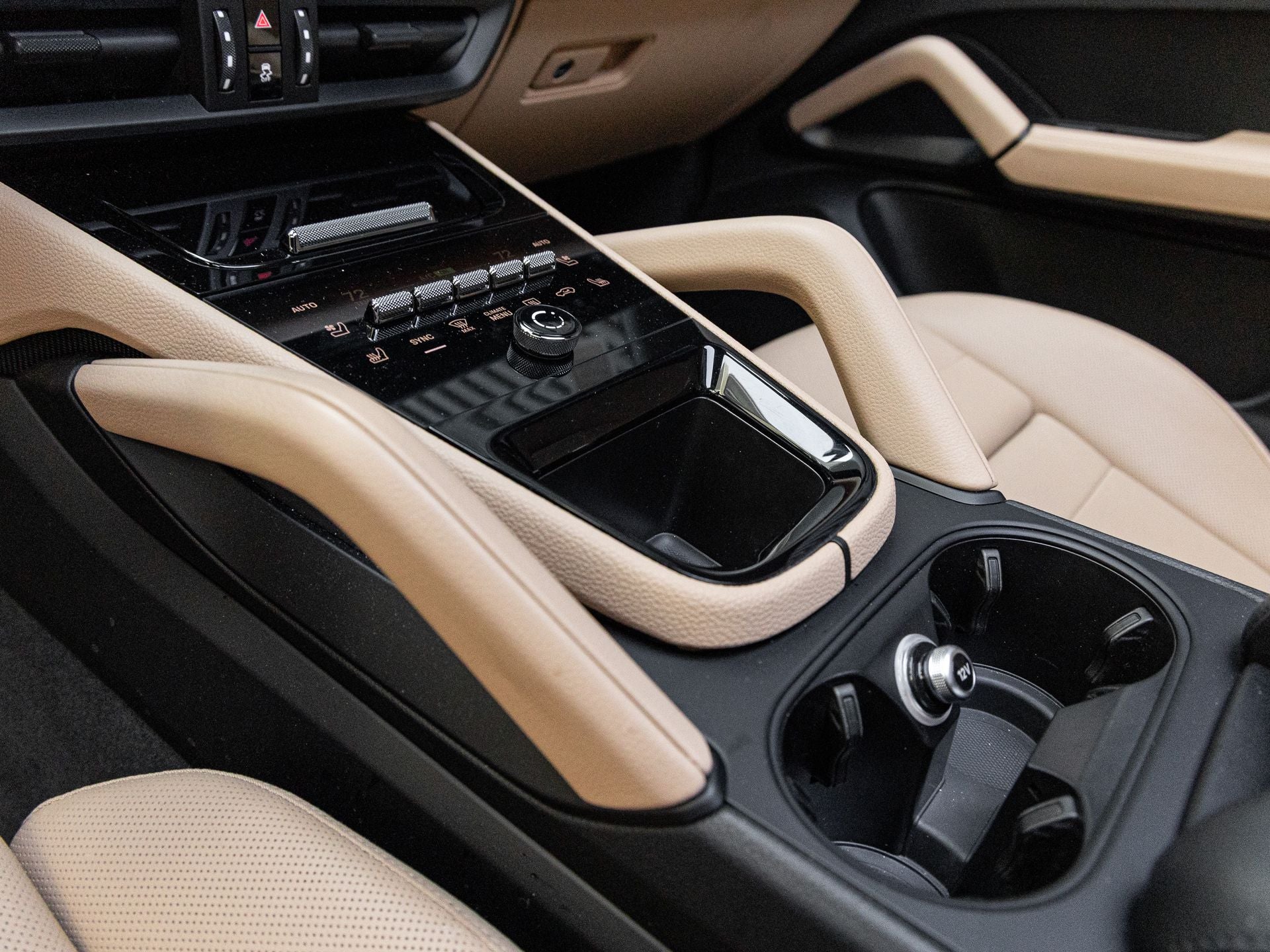 2025 Porsche Cayenne Base