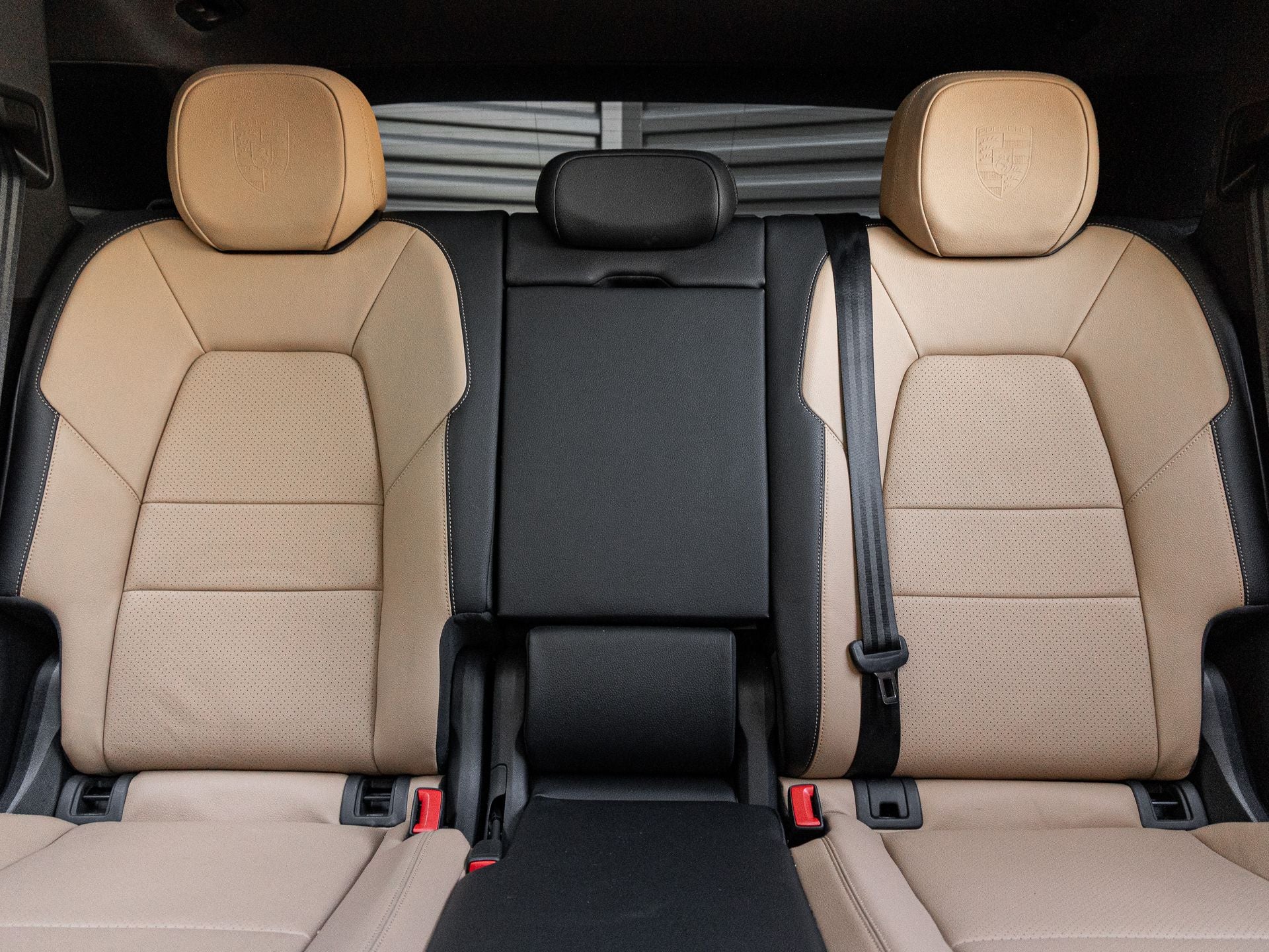 2025 Porsche Cayenne Base