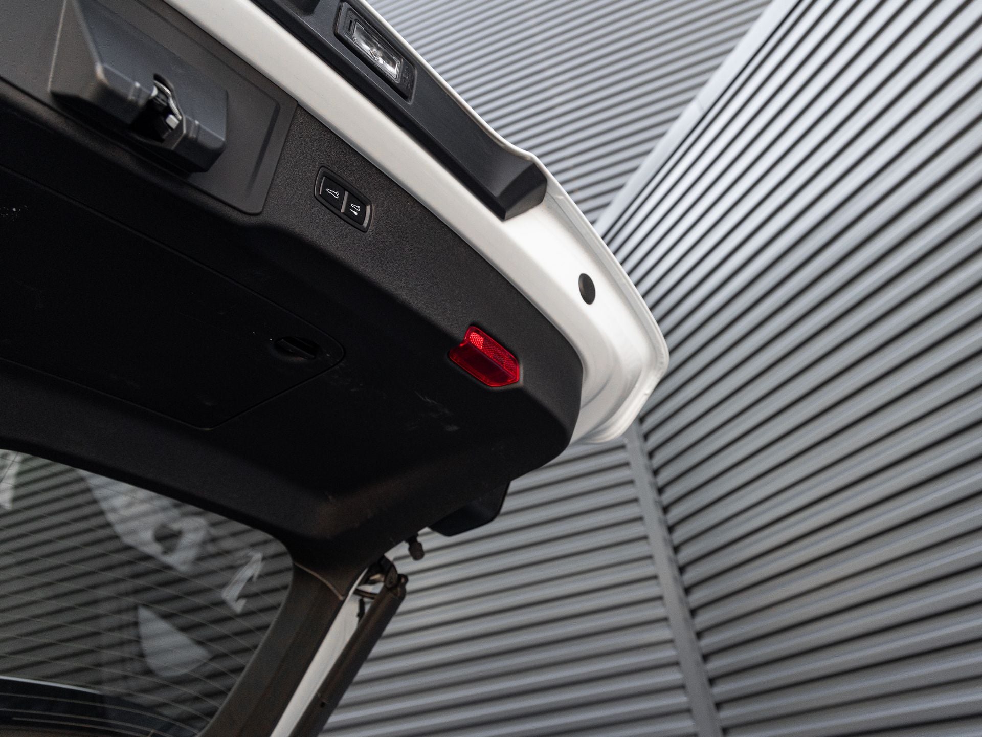 2025 Porsche Cayenne Base