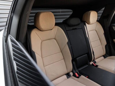 2025 Porsche Cayenne Base