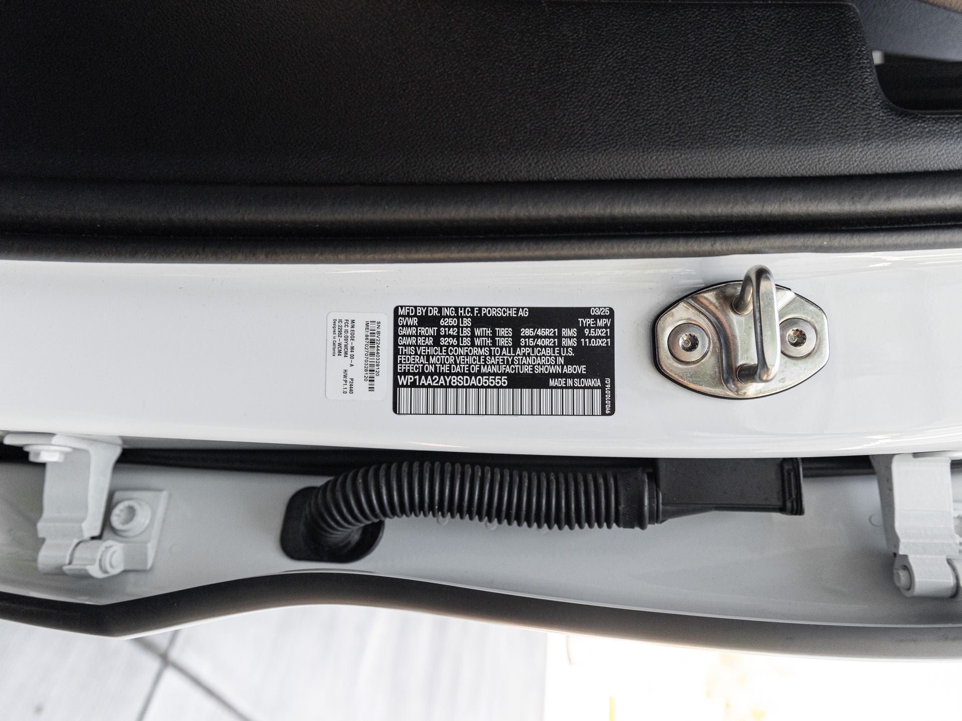 2025 Porsche Cayenne Base