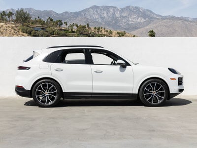 2025 Porsche Cayenne Base