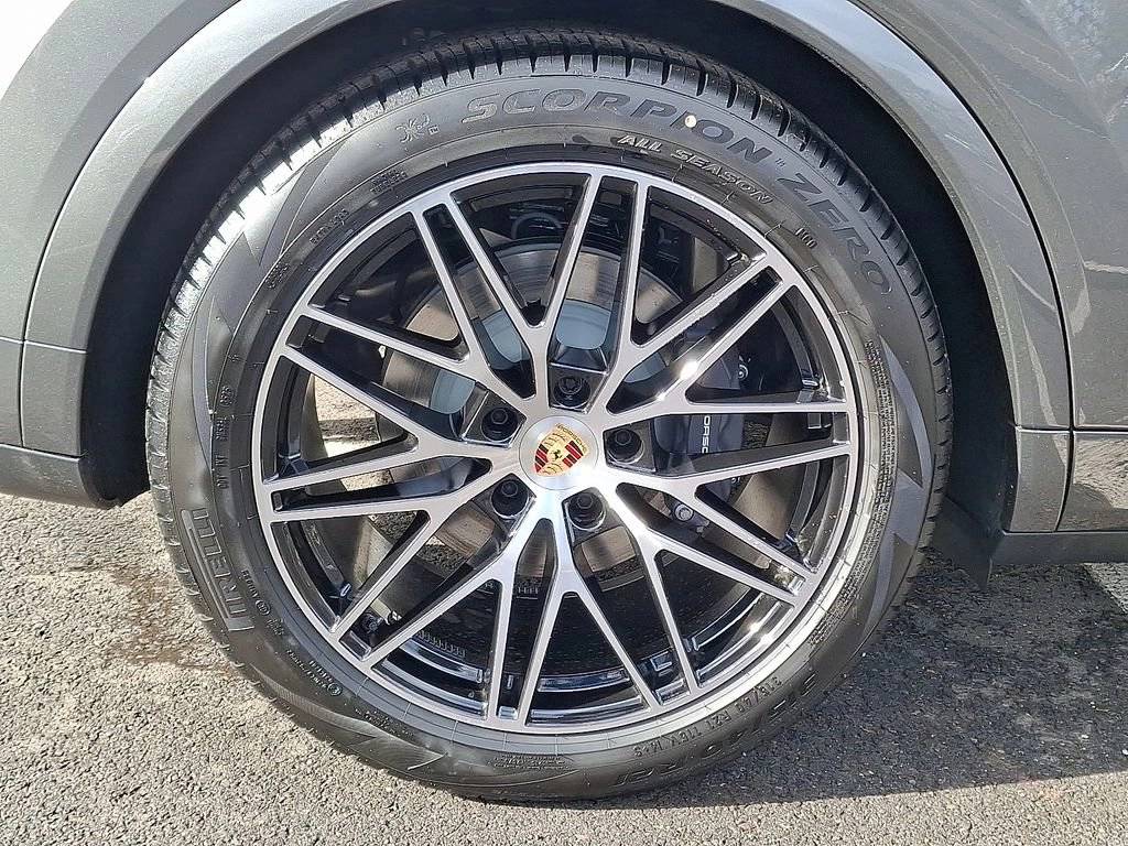 2026 Porsche Cayenne Base