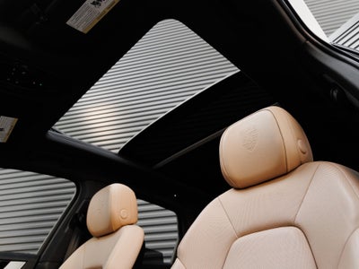 2025 Porsche Cayenne Base