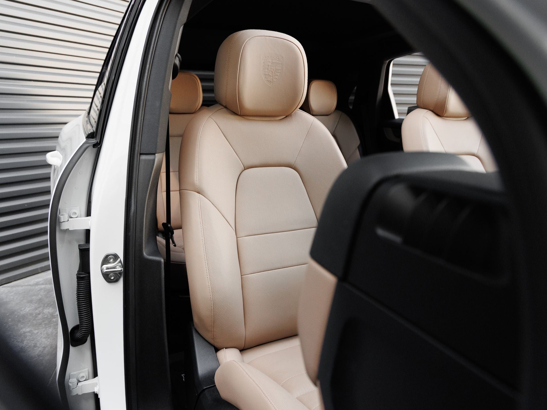 2025 Porsche Cayenne Base