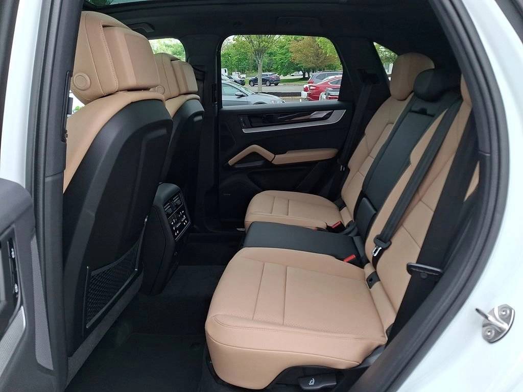 2026 Porsche Cayenne Base