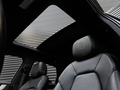 2024 Porsche Cayenne Base