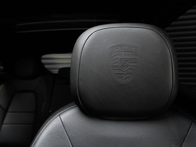 2024 Porsche Cayenne Base