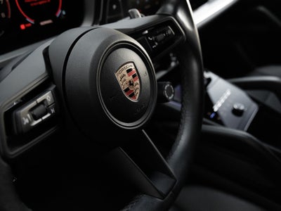 2024 Porsche Cayenne Base