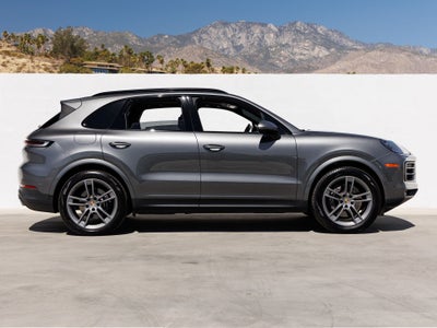 2024 Porsche Cayenne Base