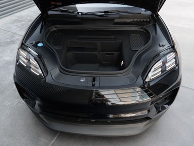 2026 Porsche Macan 4 Electric