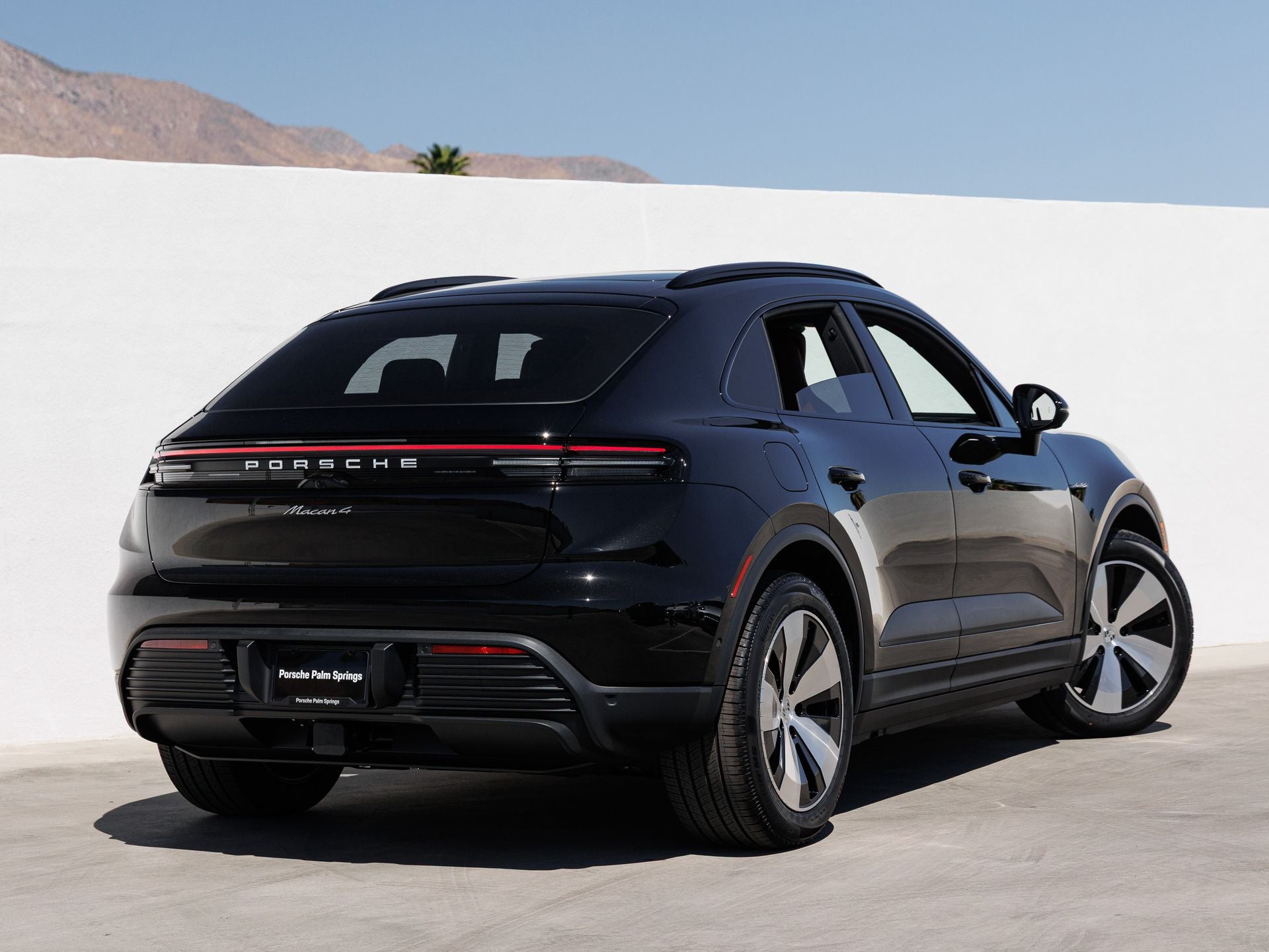 2026 Porsche Macan 4 Electric