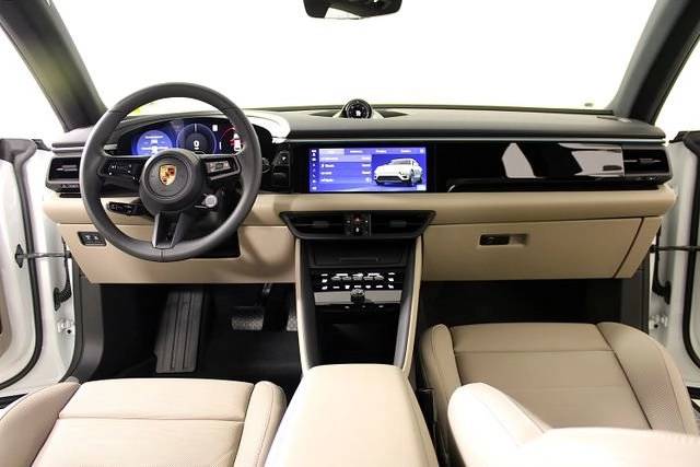 2026 Porsche Macan Macan 4 Electric