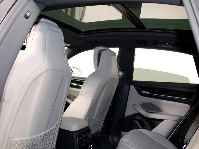 2026 Porsche Macan Macan 4 Electric
