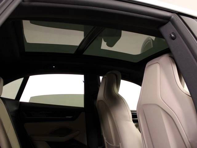 2026 Porsche Macan Macan 4 Electric