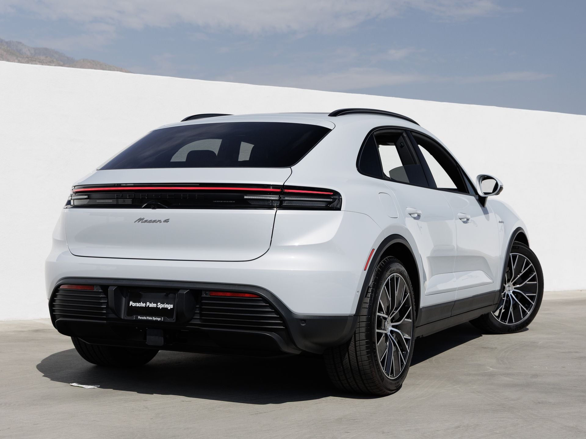 2026 Porsche Macan Macan 4 Electric