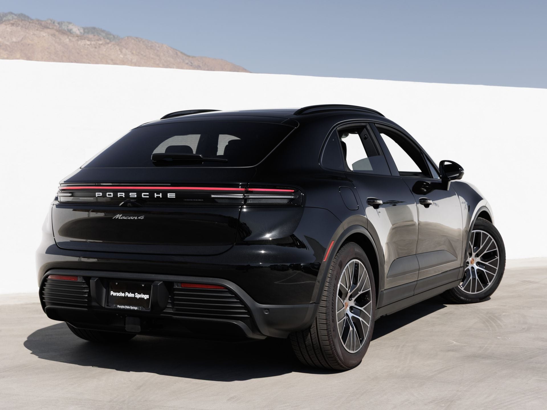 2026 Porsche Macan Macan 4 Electric