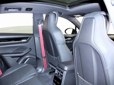 2026 Porsche Macan Macan 4 Electric