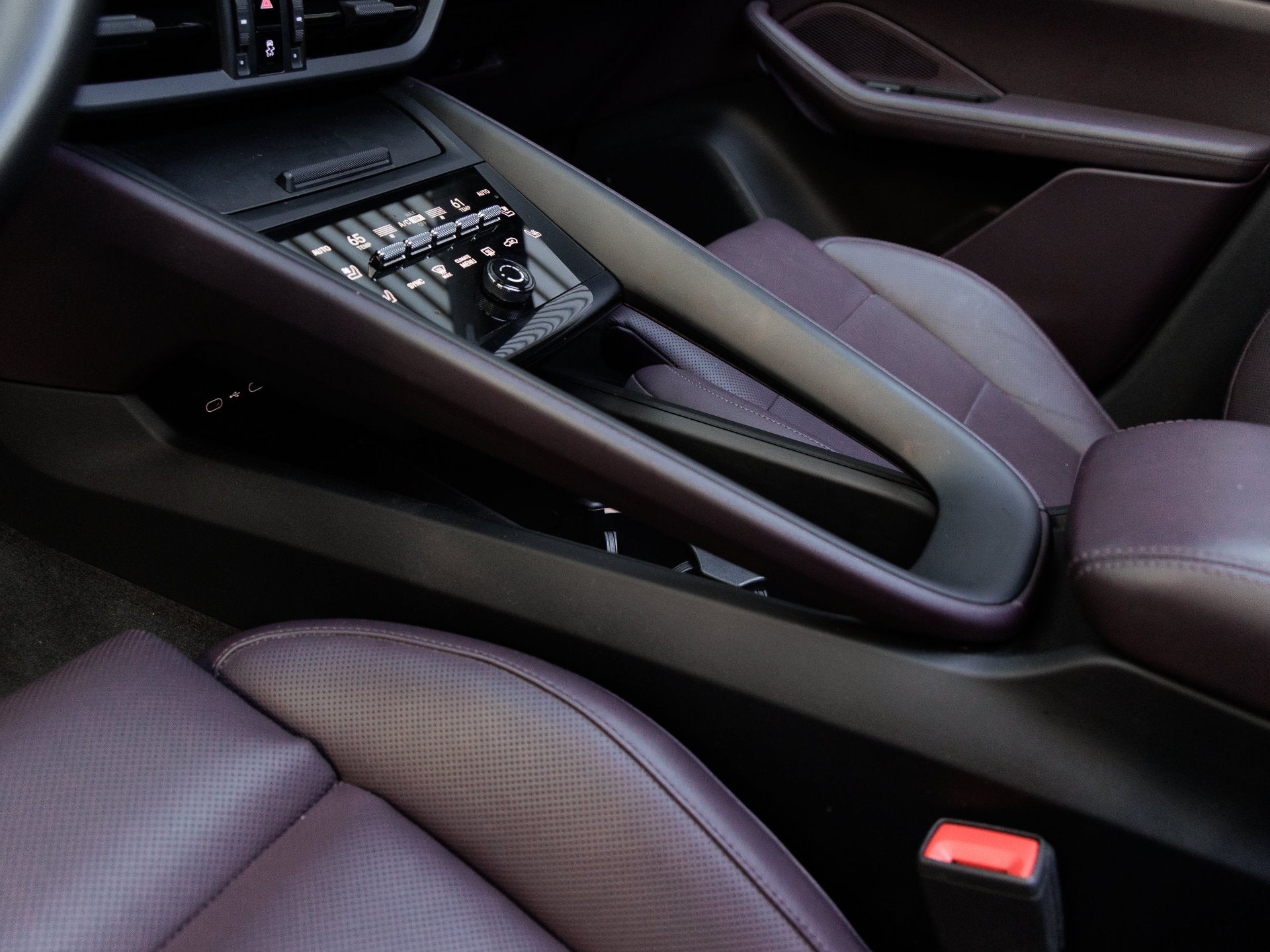 2024 Porsche Macan Macan 4