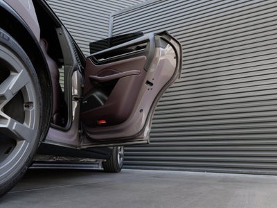 2024 Porsche Macan Macan 4