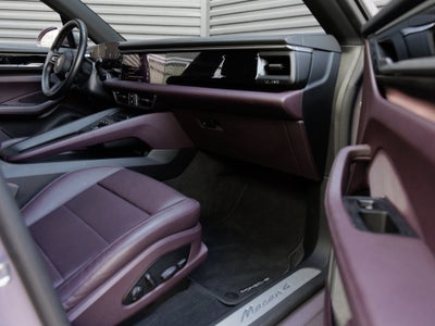 2024 Porsche Macan Macan 4