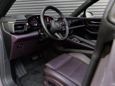 2024 Porsche Macan Macan 4
