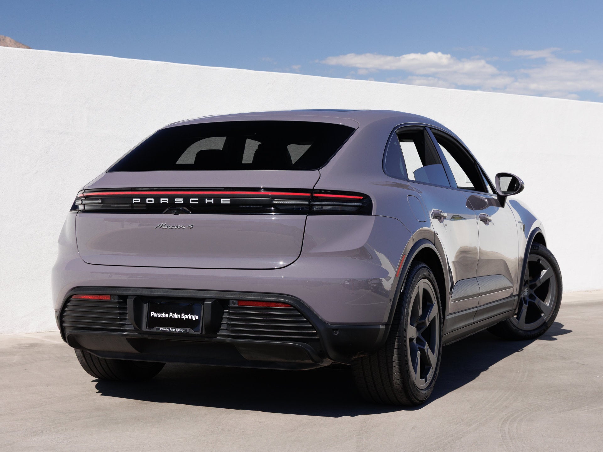 2024 Porsche Macan Macan 4