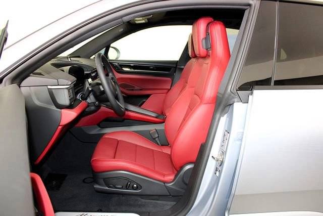 2026 Porsche Macan Macan 4 Electric