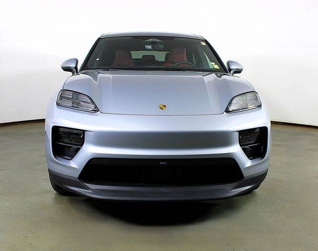 2026 Porsche Macan Macan 4 Electric
