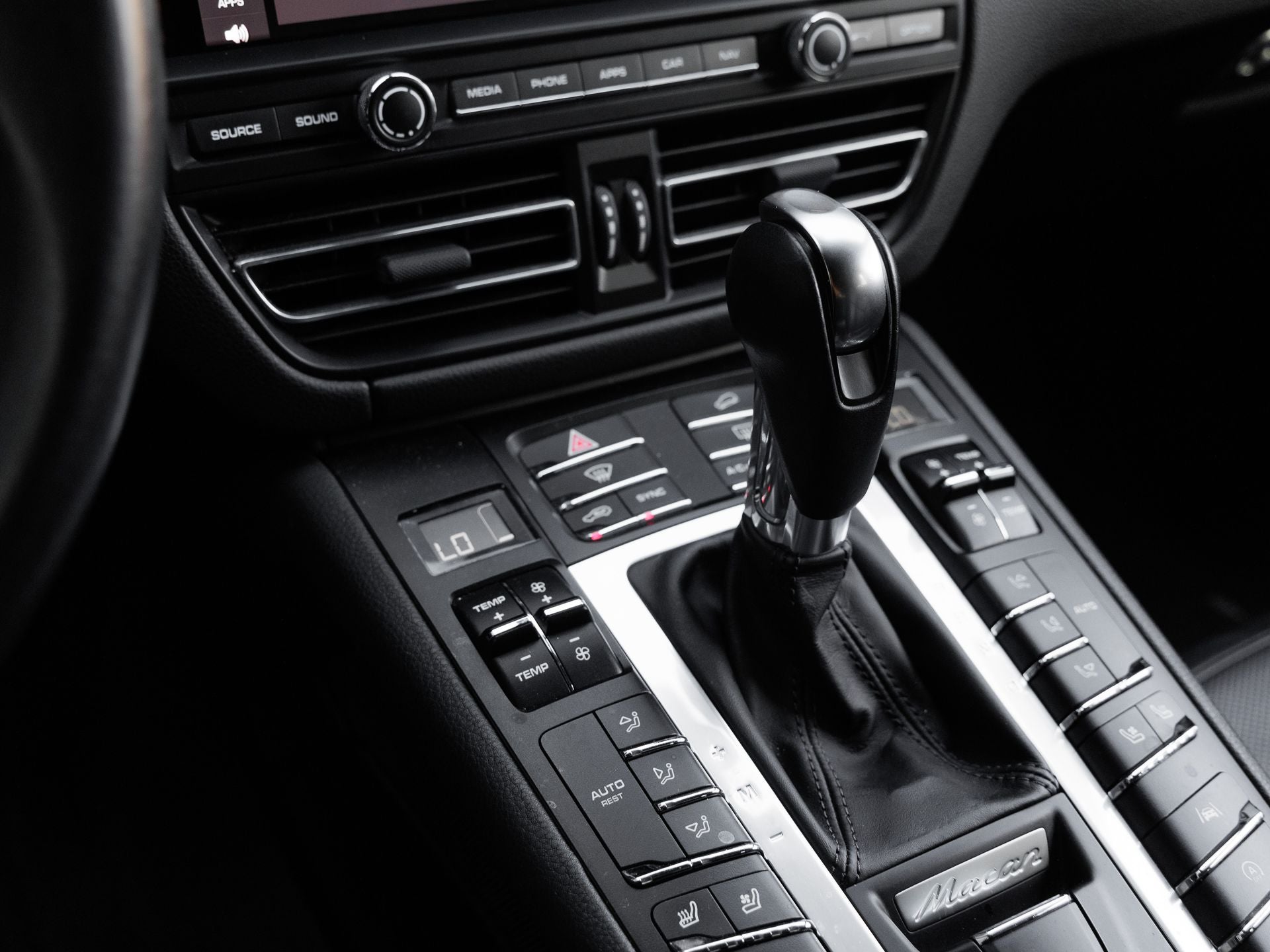 2021 Porsche Macan Macan S