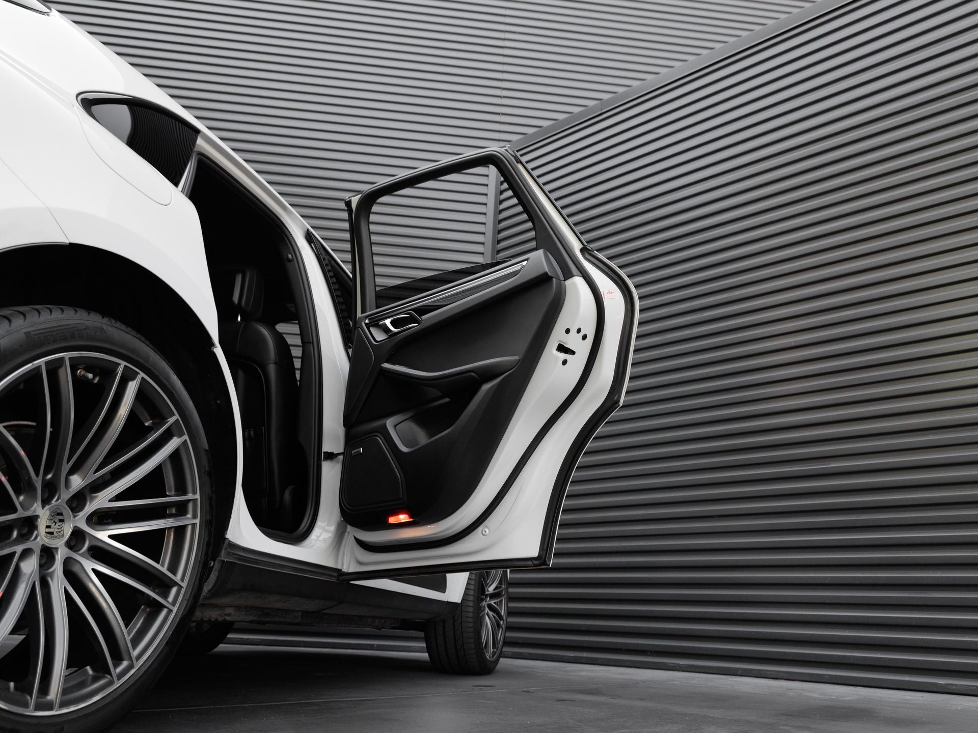 2021 Porsche Macan Macan S