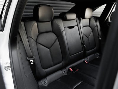 2021 Porsche Macan Macan S