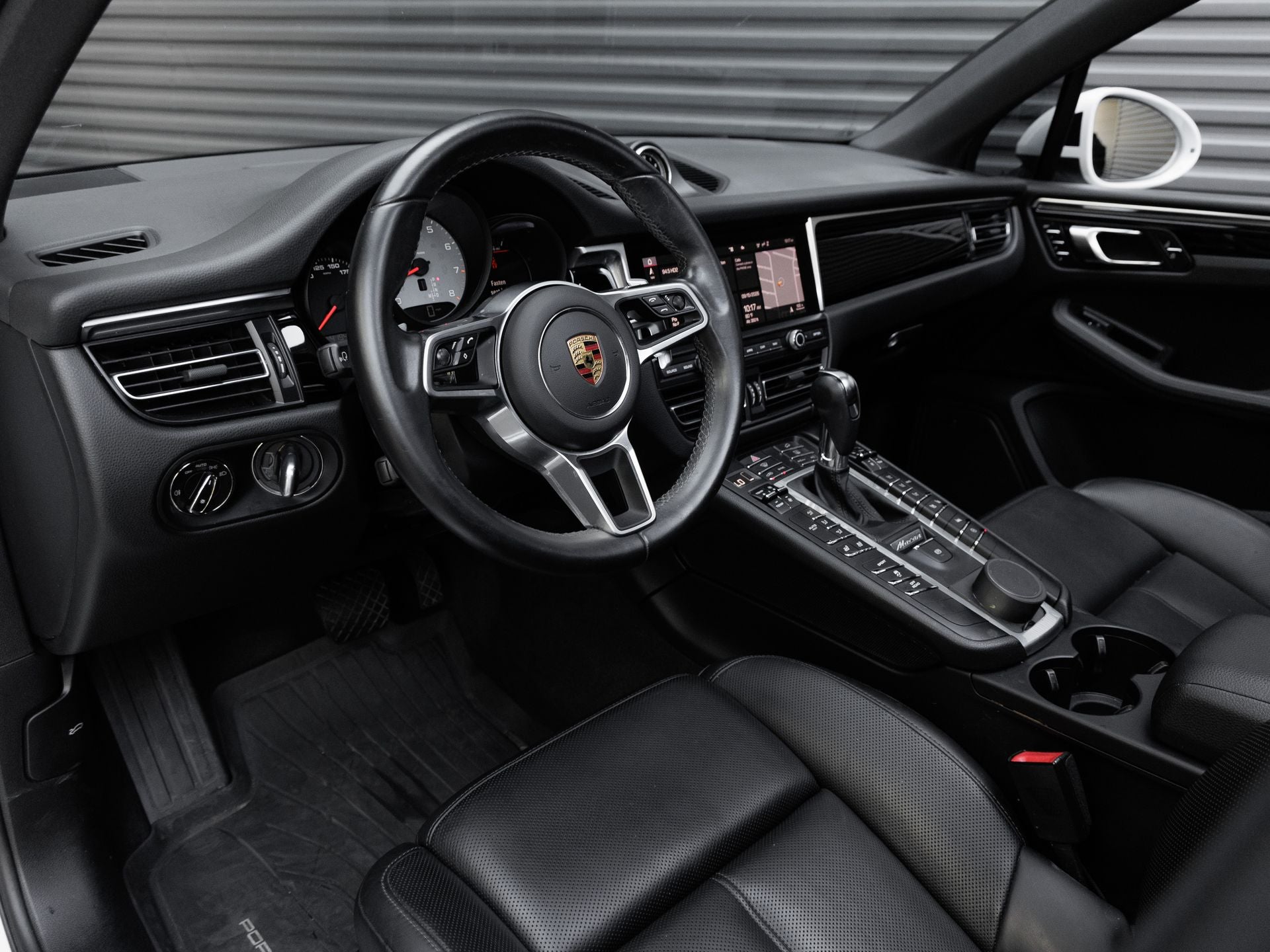 2021 Porsche Macan Macan S