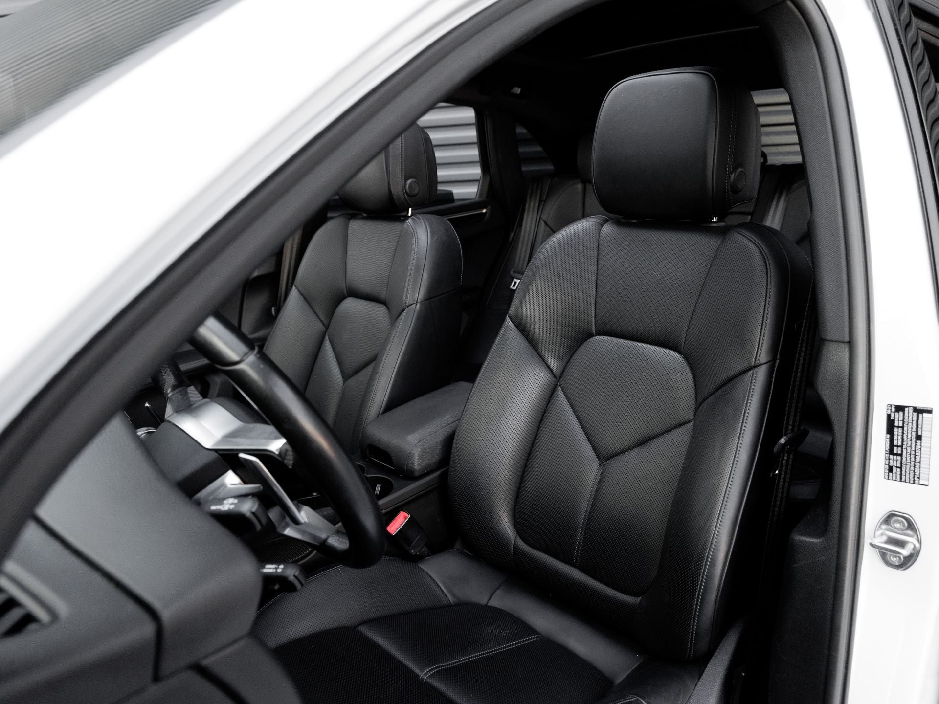 2021 Porsche Macan Macan S