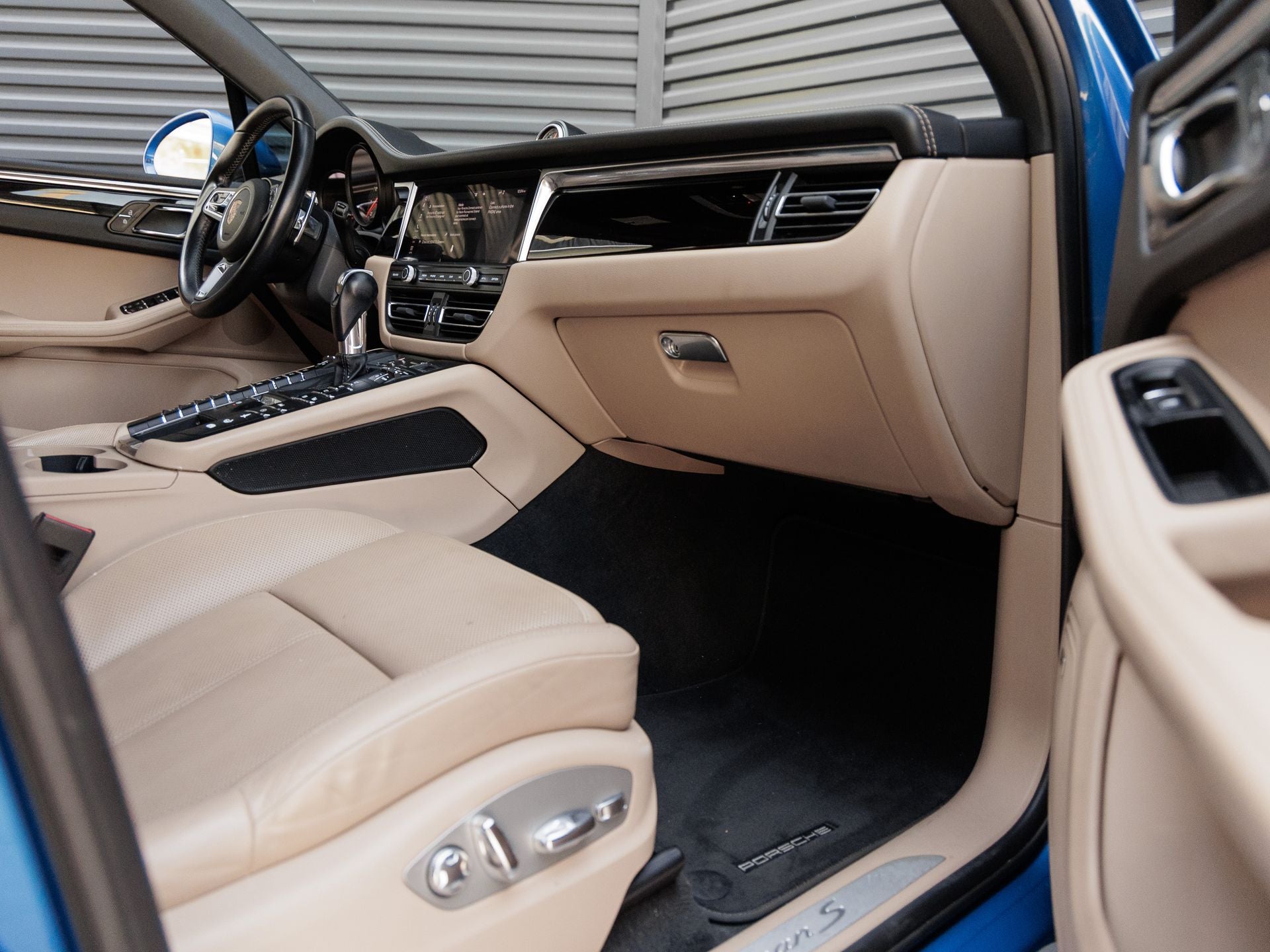 2020 Porsche Macan Macan S (MY20)