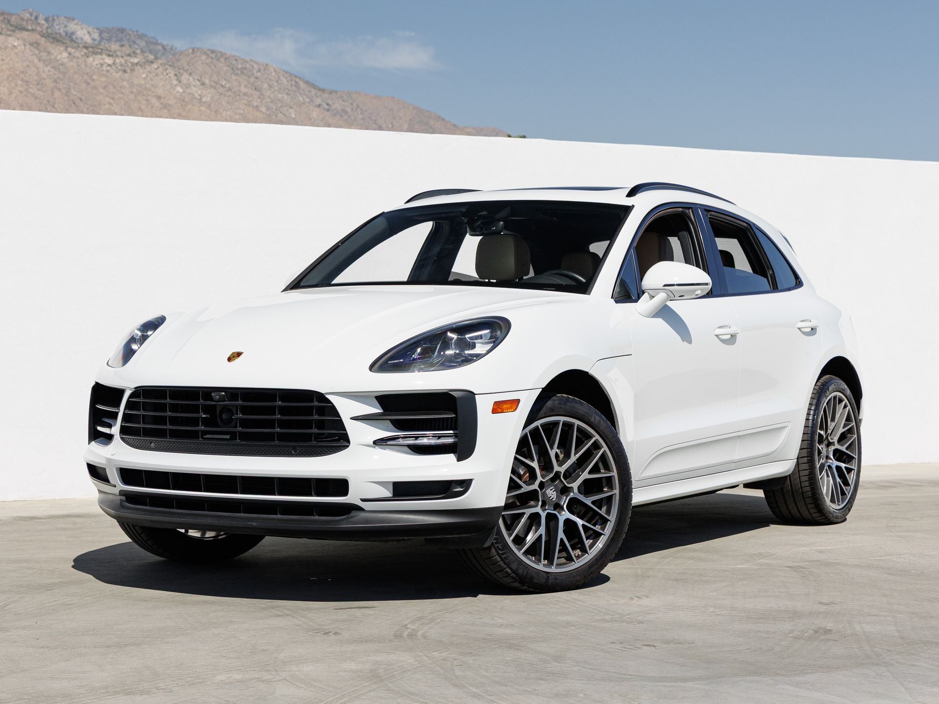 2021 Porsche Macan S's photo