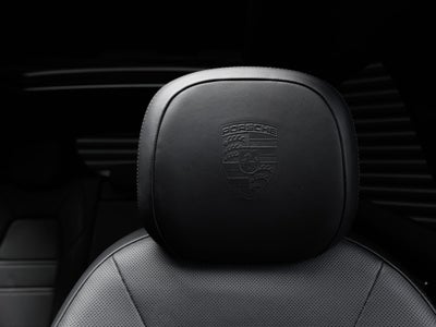 2023 Porsche Cayenne Cayenne S Platinum Edition (MY23)