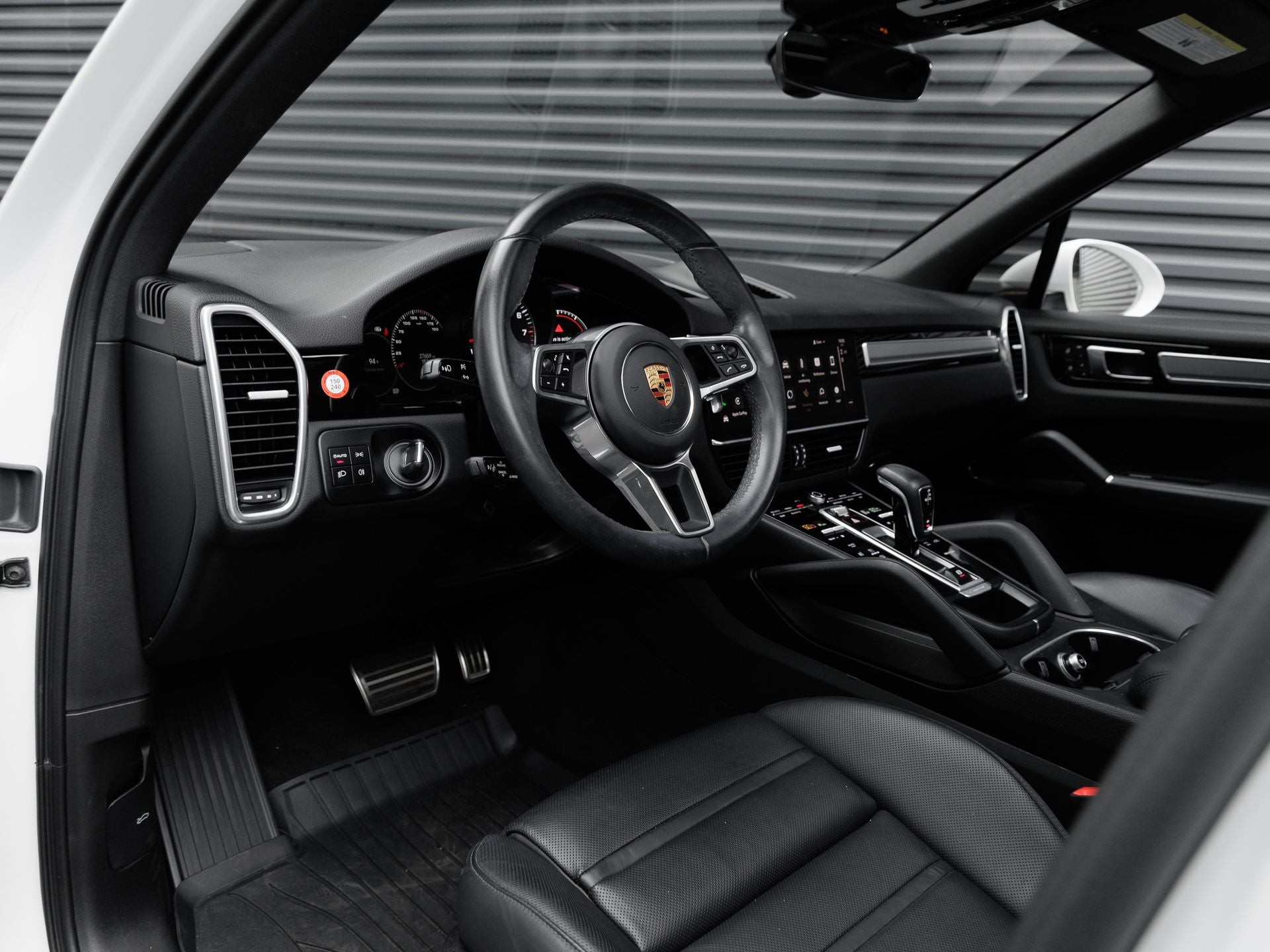 2023 Porsche Cayenne Cayenne S Platinum Edition (MY23)